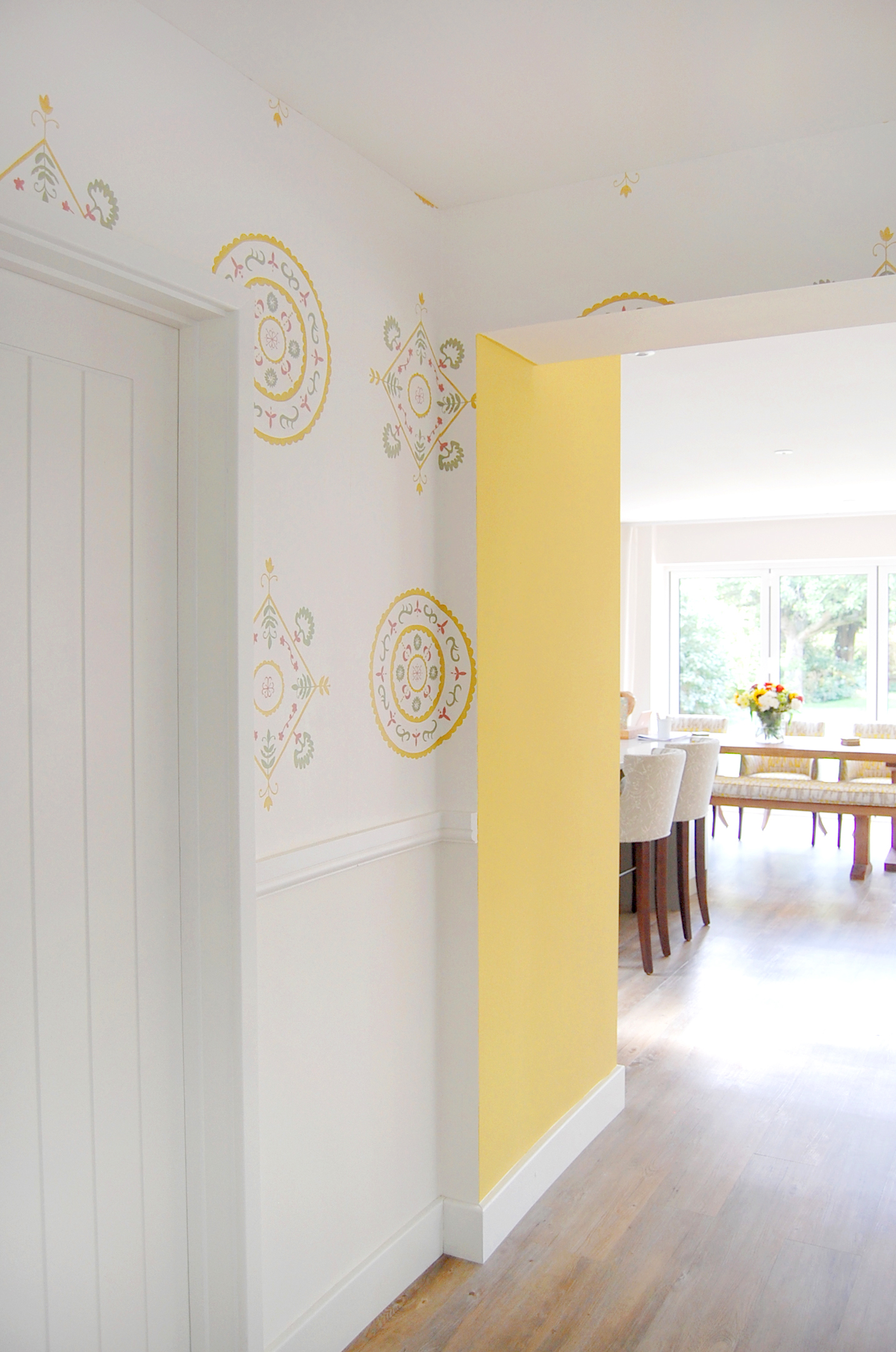 Bespoke Wallpaper Designer, Hertfordshire